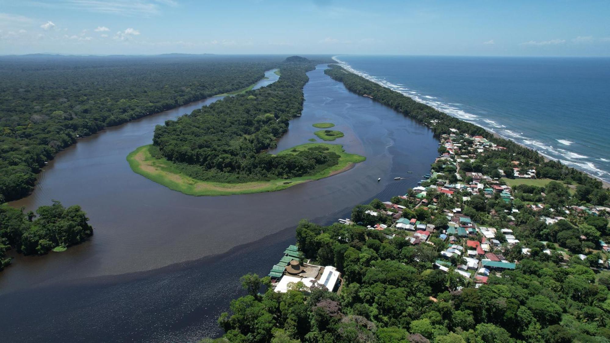 Tortuguero Adventures Beach House 外观 照片